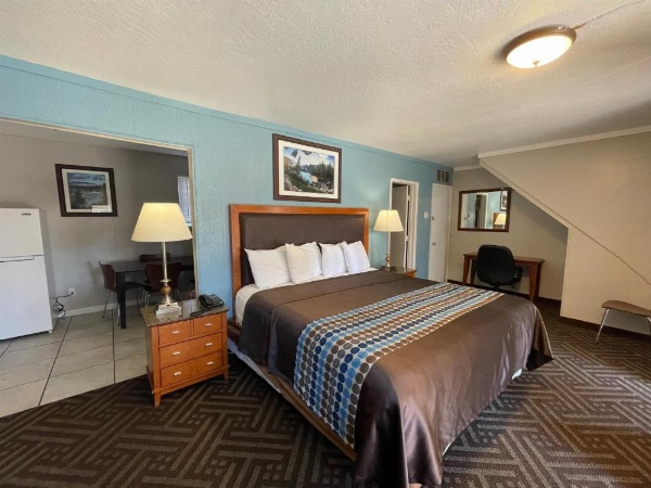 Tahoe Hacienda Inn image 10