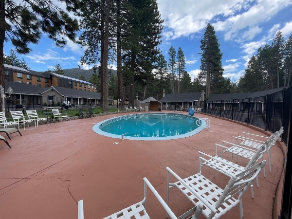 Tahoe Hacienda Inn image 6